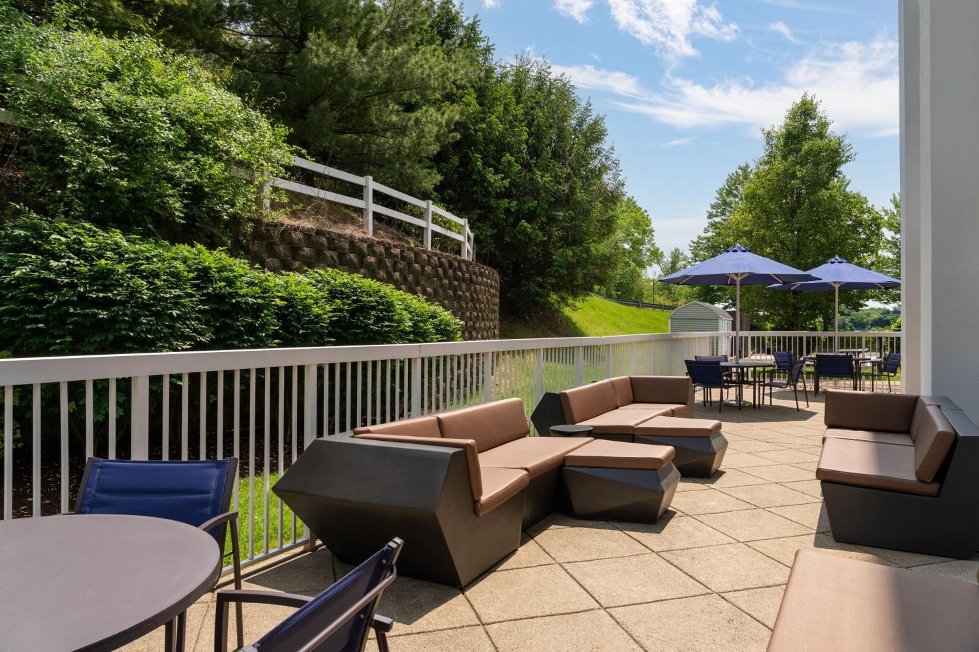 Springhill Suites West Mifflin Exterior foto